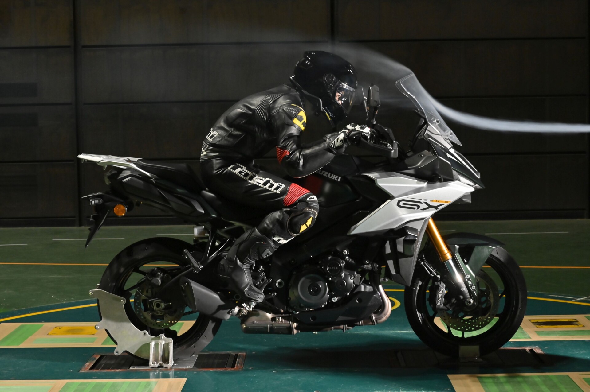 GSX S1000GX Wind Tunnel 25