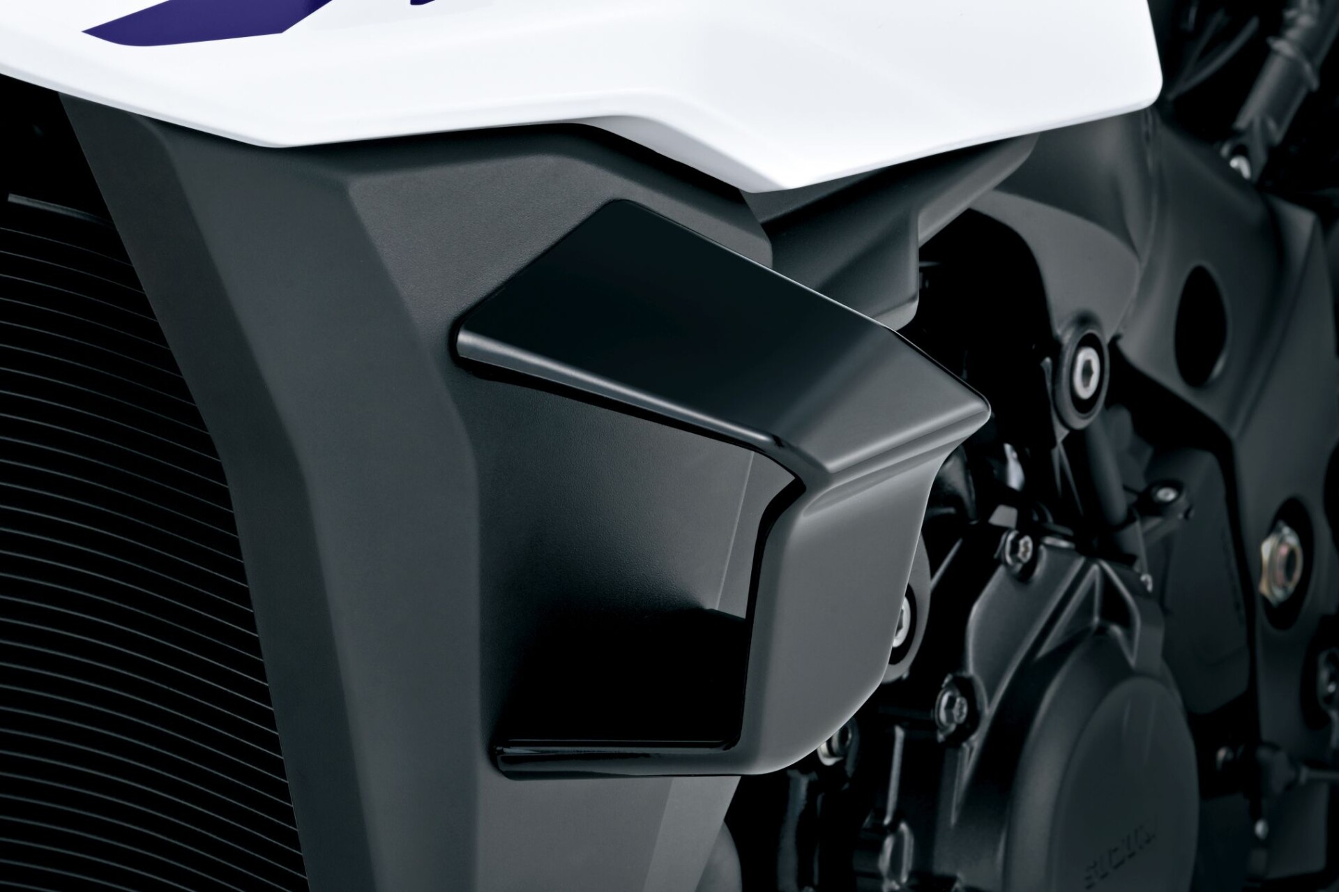 GSX S1000GX Winglet 2