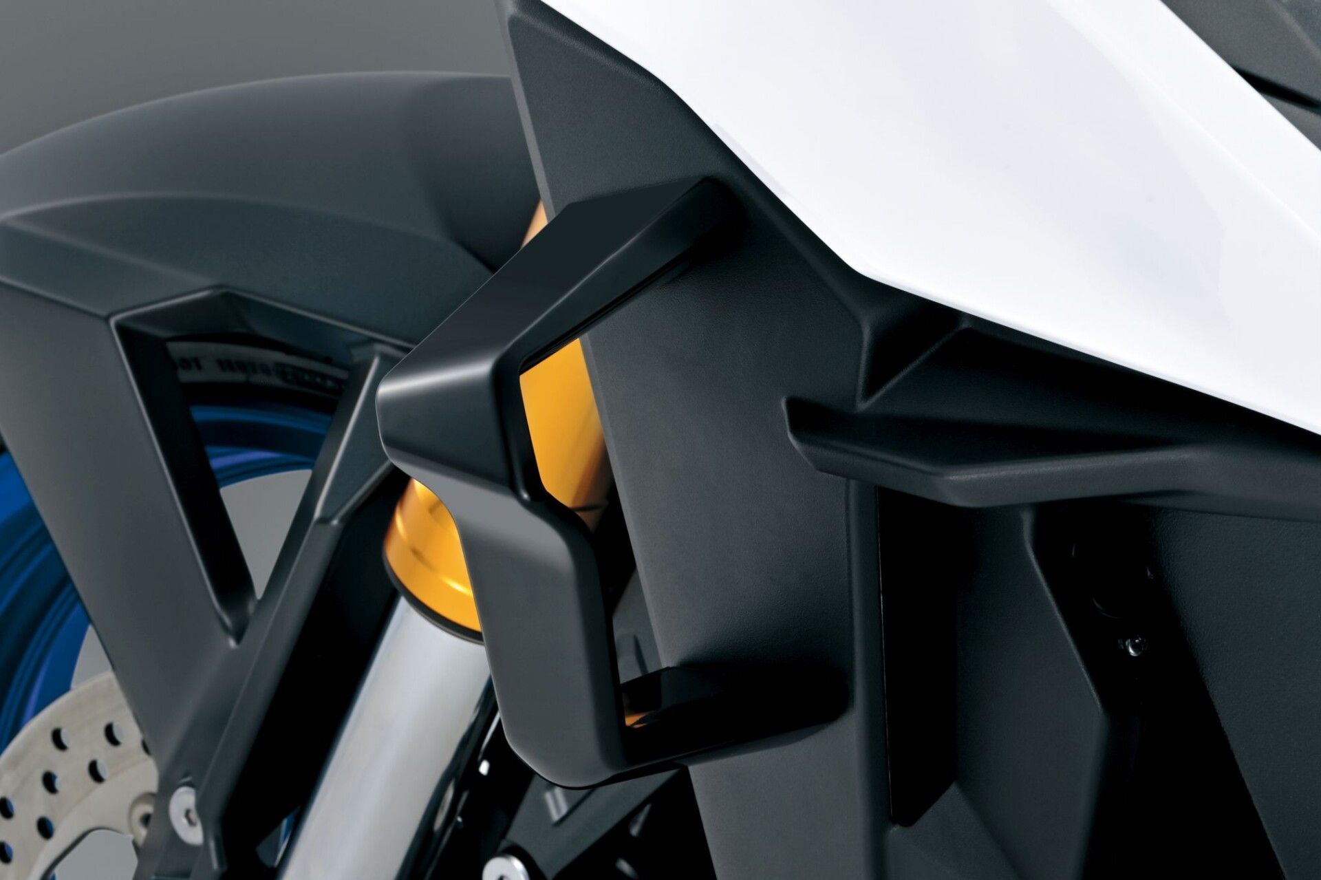 GSX S1000GX Winglet 3