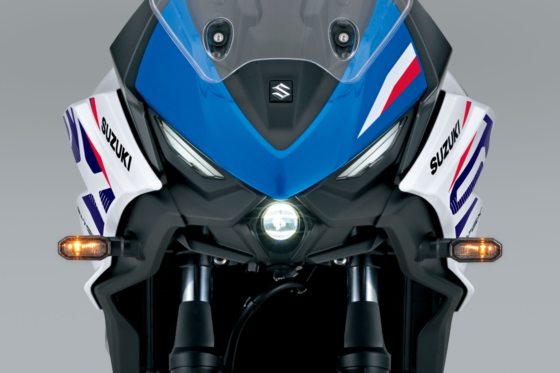 Suzuki SV 7GX Head Light 4