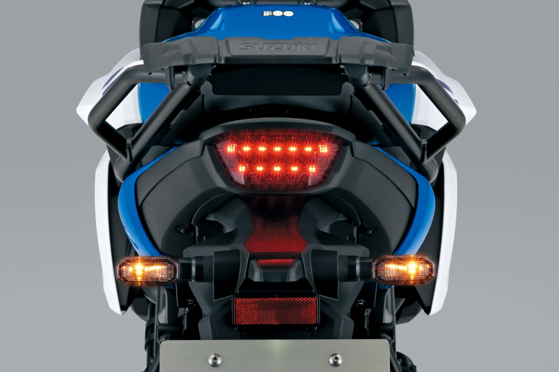 Suzuki SV 7GX Rear Combination 4