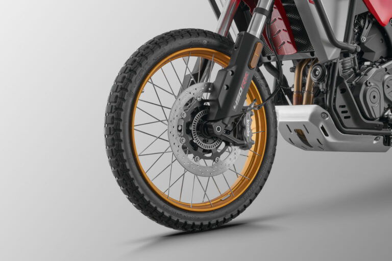 SRT450RX 0133 768x512